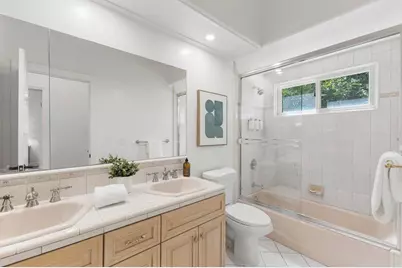 11725 Winding Way, Los Altos, CA 94024 - Photo 30