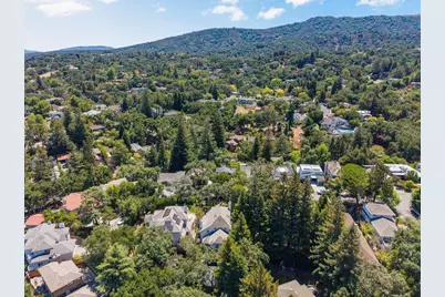 11725 Winding Way, Los Altos, CA 94024 - Photo 38