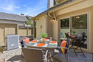 1332 Greenwich Ct, San Jose, CA 95125 - Photo 10