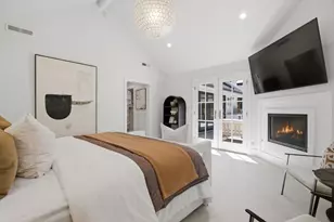 1052 Echo Dr, Los Altos, CA 94024 - Photo 16