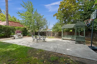 2735 Mauricia Ave B, Santa Clara, CA 95051 - Photo 24