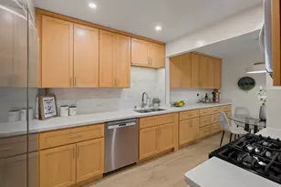 2735 Mauricia Ave B, Santa Clara, CA 95051 - Photo 10