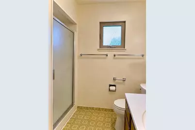 631 W Alisal St, Salinas, CA 93901 - Photo 10