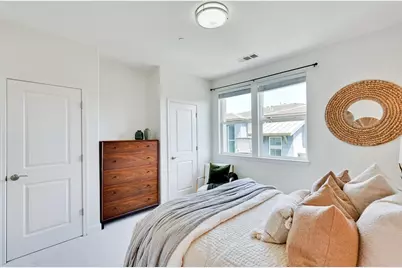 576 San Posadas Ter, Sunnyvale, CA 94085 - Photo 30