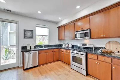 576 San Posadas Ter, Sunnyvale, CA 94085 - Photo 10