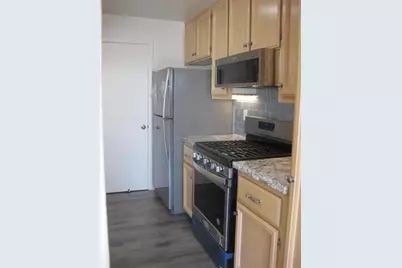 555 Shoal Cir, Redwood City, CA 94065 - Photo 8