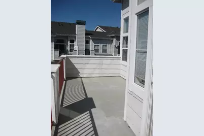 555 Shoal Cir, Redwood City, CA 94065 - Photo 14