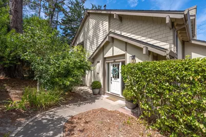 1360 Josselyn Canyon Rd 33, Monterey, CA 93940 - Photo 2