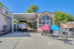 2166 Yellow Feather Cir 104, Paso Robles, CA 93446 - Photo 4