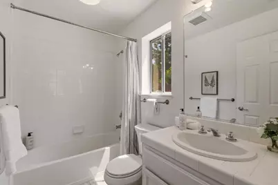 7042 Windward Ct, San Jose, CA 95135 - Photo 38