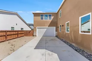 445 Cecelio Way, Tracy, CA 95376 - Photo 2