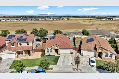 1596 Manzanita Way, Los Banos, CA 93635 - Photo 34