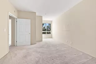 951 S 12th St 302, San Jose, CA 95112 - Photo 32