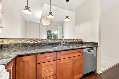 951 S 12th St 302, San Jose, CA 95112 - Photo 8
