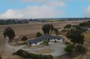 1667 Santa Ana Rd, Hollister, CA 95023 - Photo 1