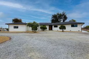 1667 Santa Ana Rd, Hollister, CA 95023 - Photo 4