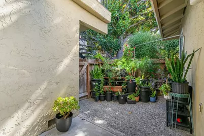 646 Rebecca Way, San Jose, CA 95117 - Photo 24