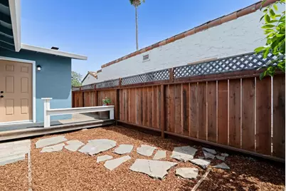 915 Cayuga St, Santa Cruz, CA 95062 - Photo 12