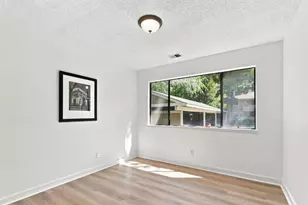5699 Makati Cir B, San Jose, CA 95123 - Photo 16
