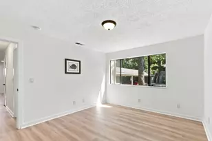 5699 Makati Cir B, San Jose, CA 95123 - Photo 20