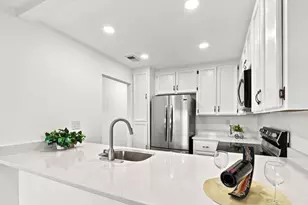 5699 Makati Cir B, San Jose, CA 95123 - Photo 8