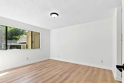 5699 Makati Cir B, San Jose, CA 95123 - Photo 12