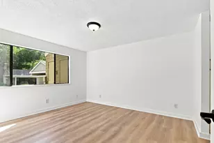5699 Makati Cir B, San Jose, CA 95123 - Photo 12