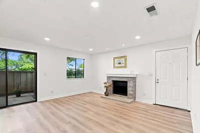 5699 Makati Cir B, San Jose, CA 95123 - Photo 8