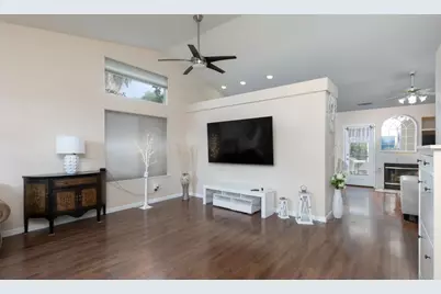 2671 Dennis Ave, Clovis, CA 93611 - Photo 8