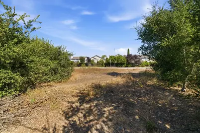 26 Skypark Dr, Scotts Valley, CA 95066 - Photo 2