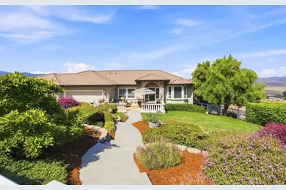 323 Taryn Ct, Hollister, CA 95023 - Photo 2
