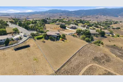 323 Taryn Ct, Hollister, CA 95023 - Photo 70