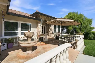 323 Taryn Ct, Hollister, CA 95023 - Photo 8