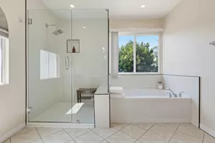 18120 Jaguar Ct, Tarzana, CA 91335 - Photo 30