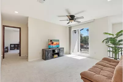 18120 Jaguar Ct, Tarzana, CA 91335 - Photo 24