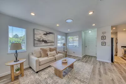 1889 Cherokee Dr 4, Salinas, CA 93906 - Photo 6