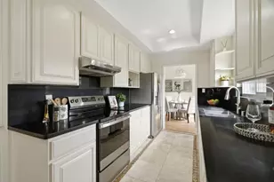 10530 N Portal Ave, Cupertino, CA 95014 - Photo 8