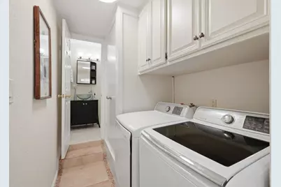 10530 N Portal Ave, Cupertino, CA 95014 - Photo 22