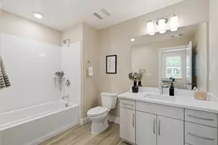 350 Circuit Wy, Mountain View, CA 94043 - Photo 8