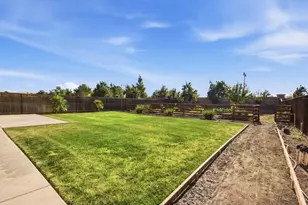1307 S Hart Dr, Mountain House, CA 95391 - Photo 60