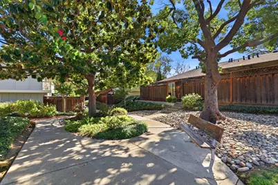 1349 Merrivale West Sq, San Jose, CA 95117 - Photo 48