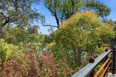 527 Lake Blvd, Redwood City, CA 94062 - Photo 24