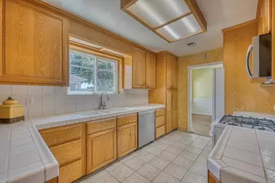 345 Homestead Ave, Salinas, CA 93901 - Photo 8