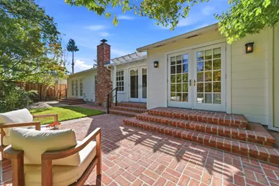 2 Bradley Ct, Redwood City, CA 94061 - Photo 32