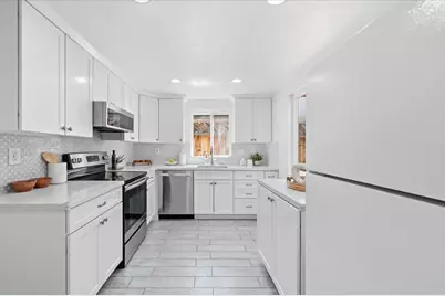 5643 Strawflower, San Jose, CA 95118 - Photo 12
