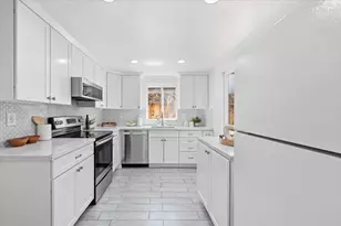 5643 Strawflower, San Jose, CA 95118 - Photo 12