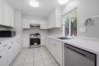 1355 McQuesten C, San Jose, CA 95122 - Photo 10