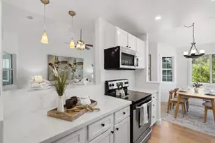 8035 Mountain View Dr B, Pleasanton, CA 94588 - Photo 2