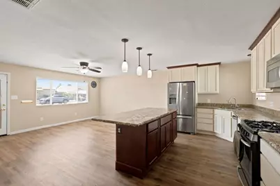 521 Oregon St, Manteca, CA 95337 - Photo 12