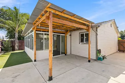 521 Oregon St, Manteca, CA 95337 - Photo 18